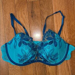 Victoria's Secret Very Sexy Plunge Teal Blue Lace Bra Size 36B Vintage